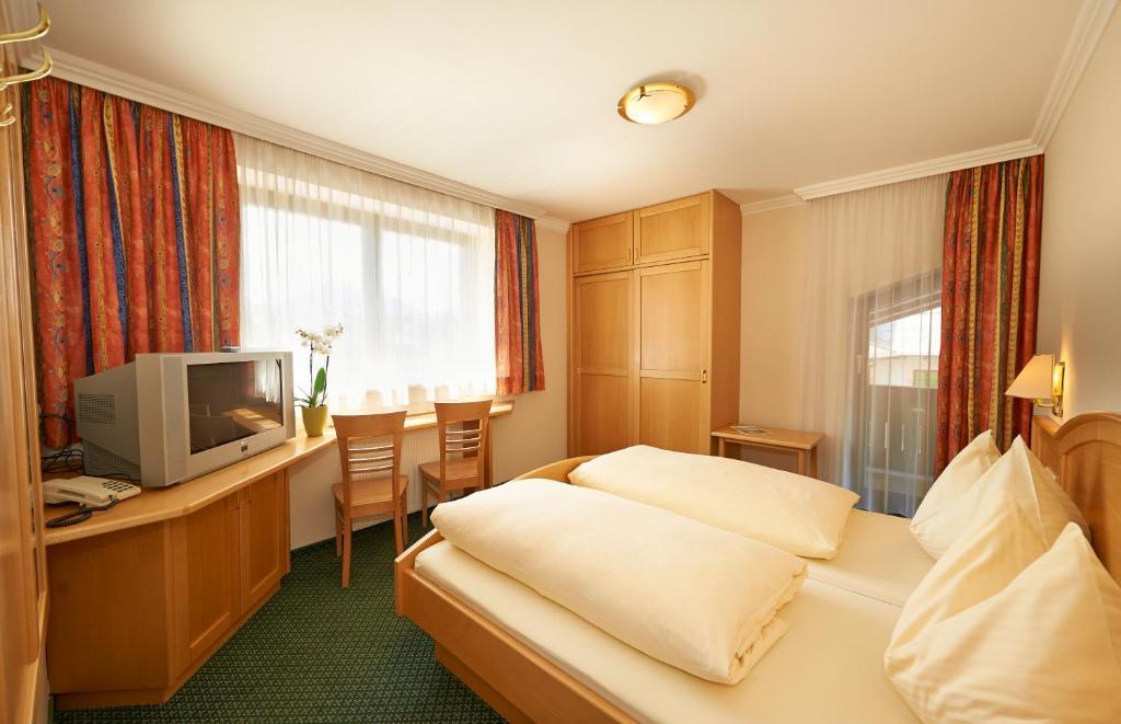 Pension Ebnerwirt Eben Im Pongau Chambre photo